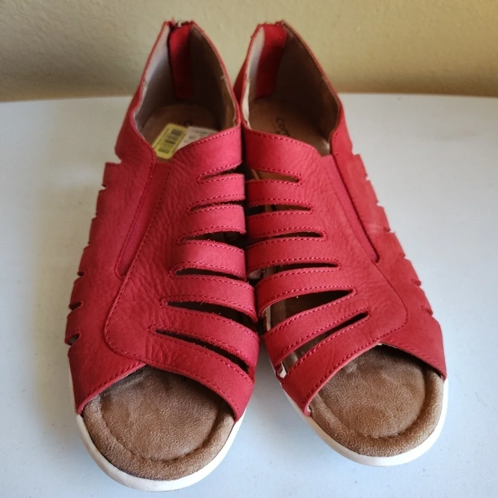 Comfortiva Pillowtop Red Leather Parker Sandals Women's Sz 11 -Travel Flats